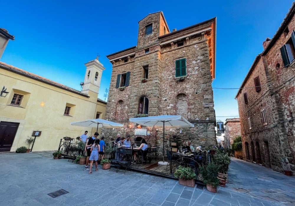 restaurant in Castelmuzio near La Moscadella